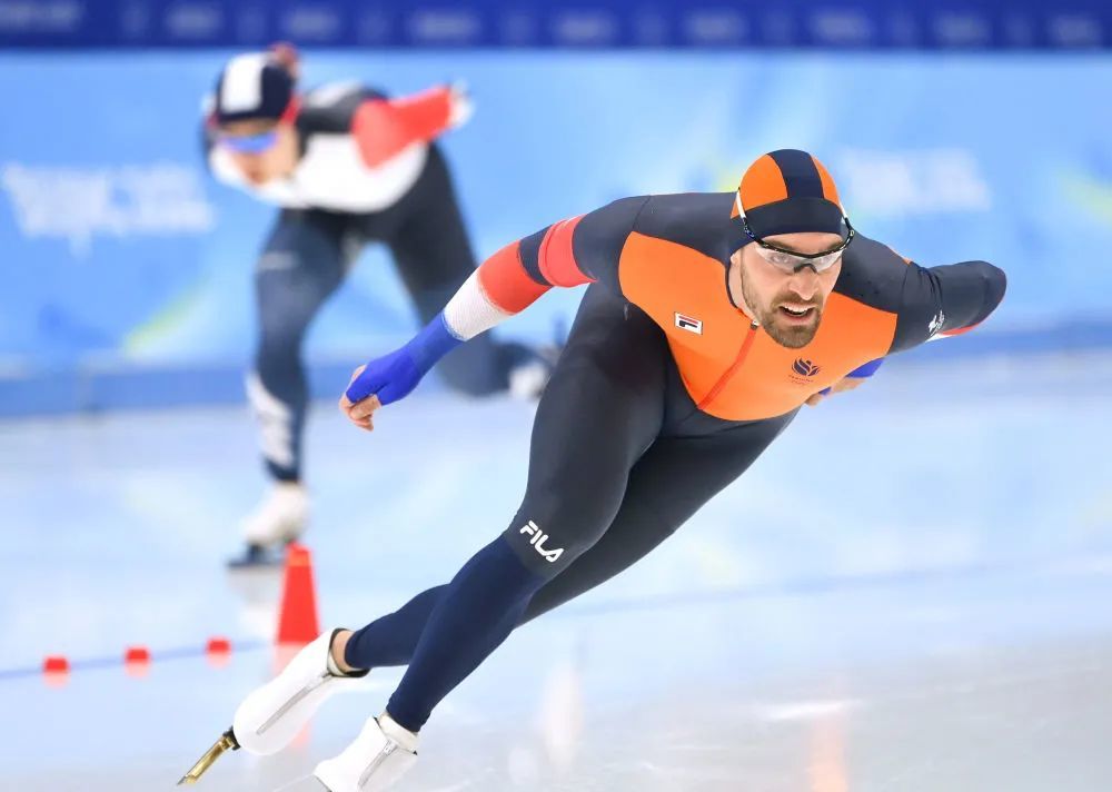 “冰丝带”四天六刷奥运会纪录，“最快的冰”原来可以这么快